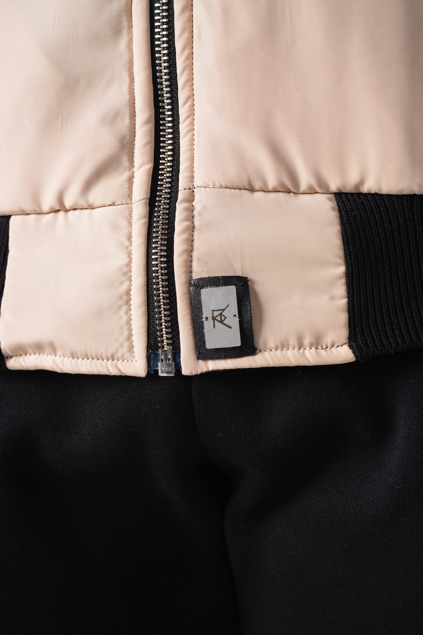 REVERSIBLE BOMBER JACKET: BEIGE/BLACK
