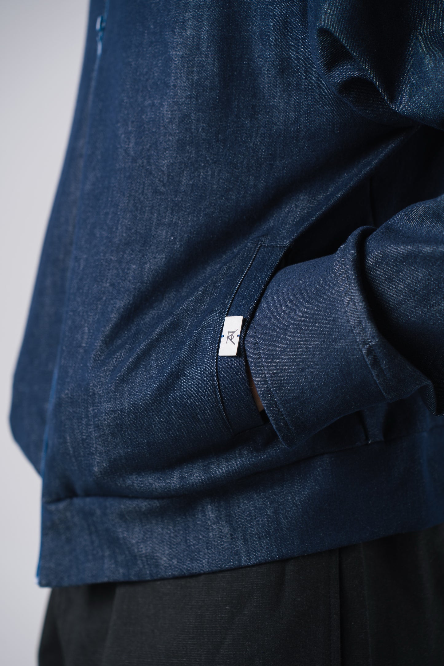 FULL LENGTH SHACKET [DENIM]