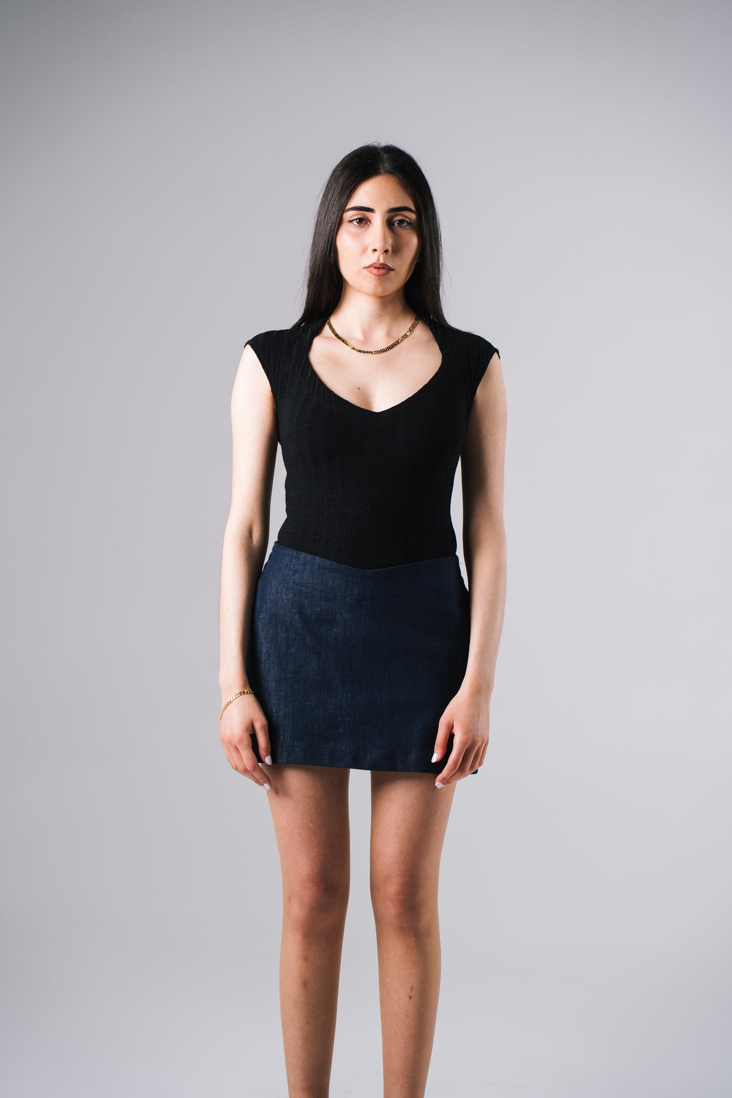 HALTER T-SHIRT [BLACK]